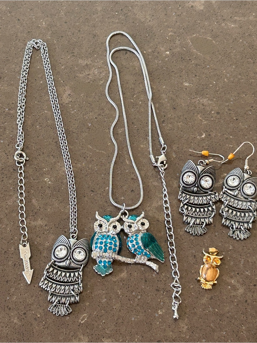 Vintage Y2K Girlprops Owl Costume Jewelry Lot - 3 Necklaces & Earrings - Picture 9 of 9
